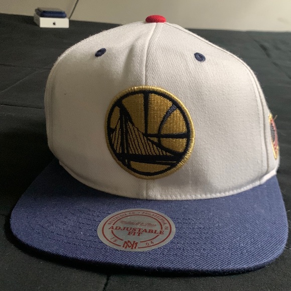 Mitchell & Ness Golden State Warriors Snapback - Picture 2 of 7